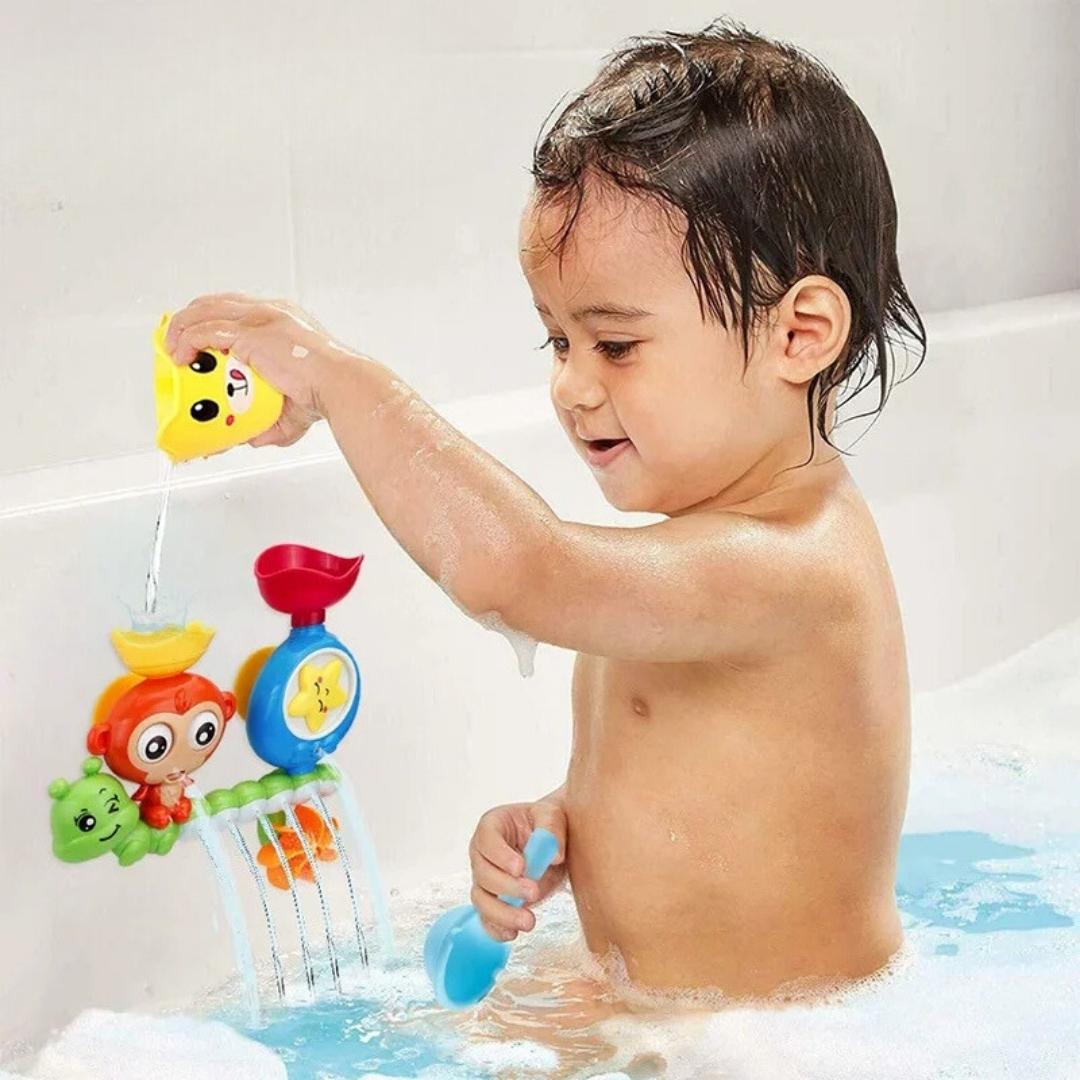 Brinquedos para banho que grudam na parede, criando um ambiente interativo e lúdico para o bebê se divertir enquanto toma banho.