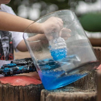 Na Liwteck, o Lançador de Bolinhas de Gel Orbeez é um brinquedo seguro e estimulante, que promove brincadeiras saudáveis, desenvolve a coordenação motora e proporciona horas de diversão ao ar livre.